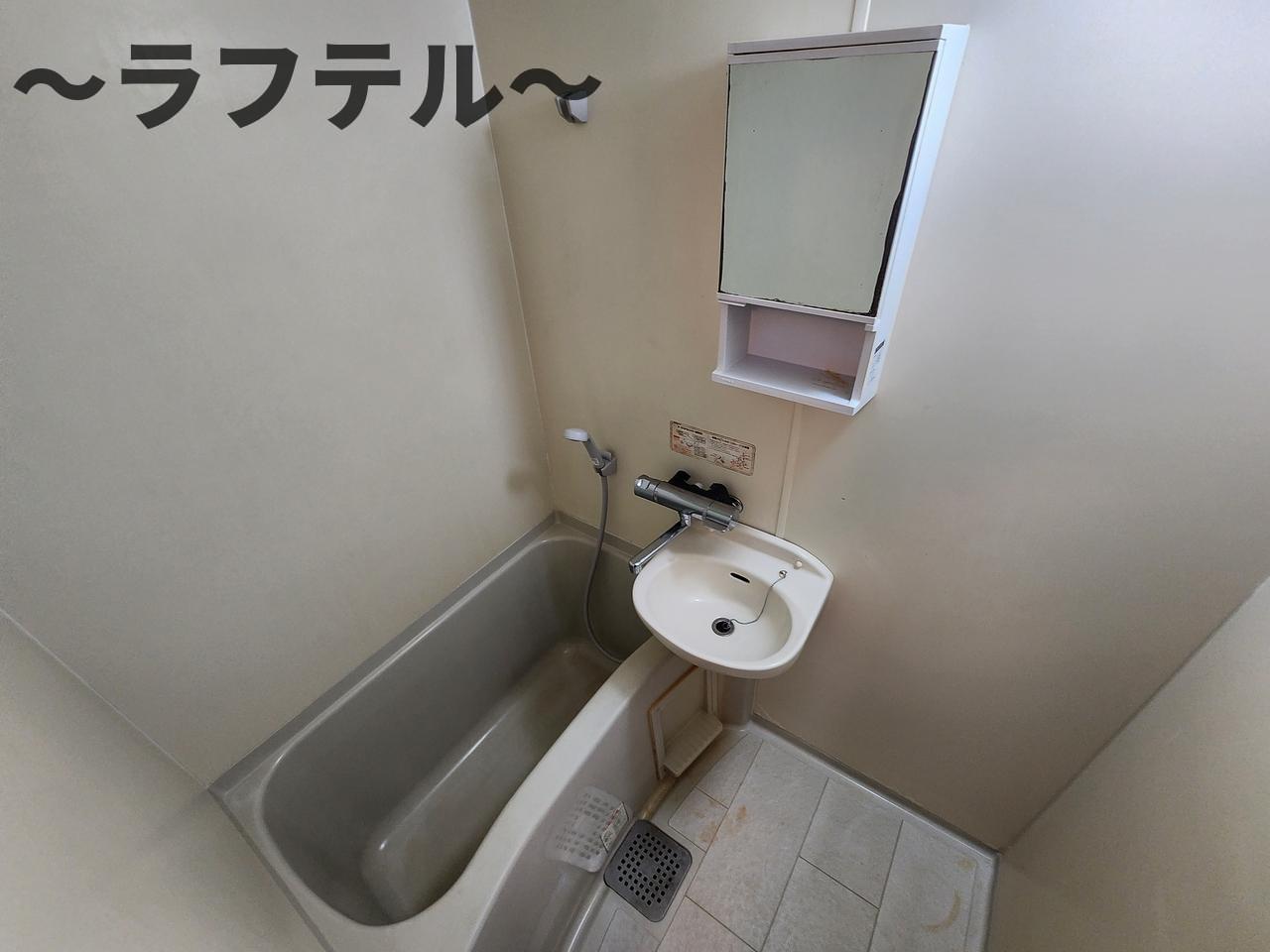 バス・シャワールーム　別部屋イメージ写真