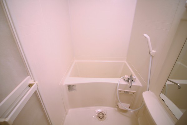 バス・シャワールーム　浴室乾燥機付き