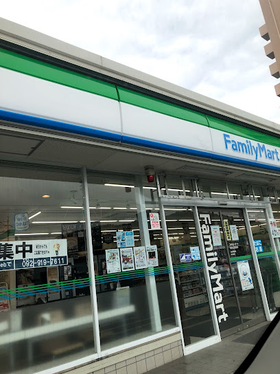 コンビニ　ファミリーマート 筑前山家道店（コンビニ）まで989m
