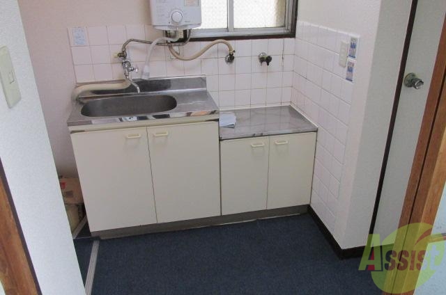 居室・リビング　お料理のスペースありますよ。