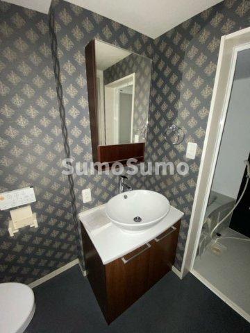 洗面設備　独立洗面台で身支度をすべて済ませてしまいましょう