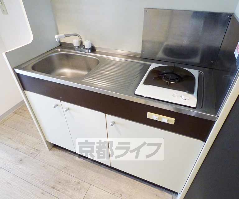 キッチン　まな板スペースのあるキッチン