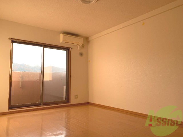 その他部屋・スペース　寝室はリビングと同じお部屋になります。ごゆっくりどうぞ。