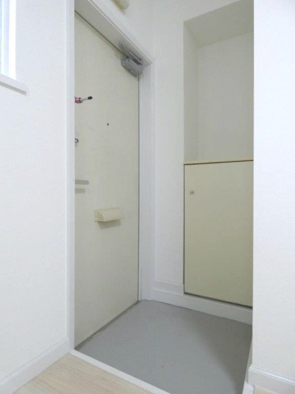 玄関　図面と現状に相違がある場合には現状を優先