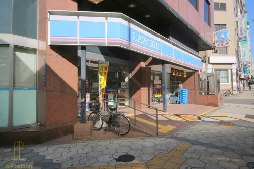 コンビニ　ローソン 千日前通高津店（コンビニ）まで104m