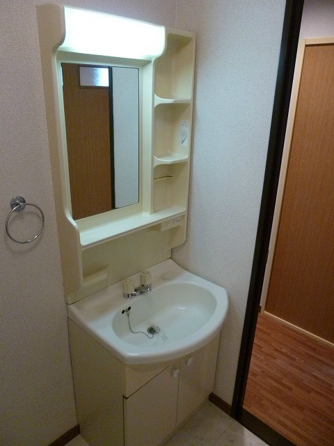 洗面設備　写真は202号室です