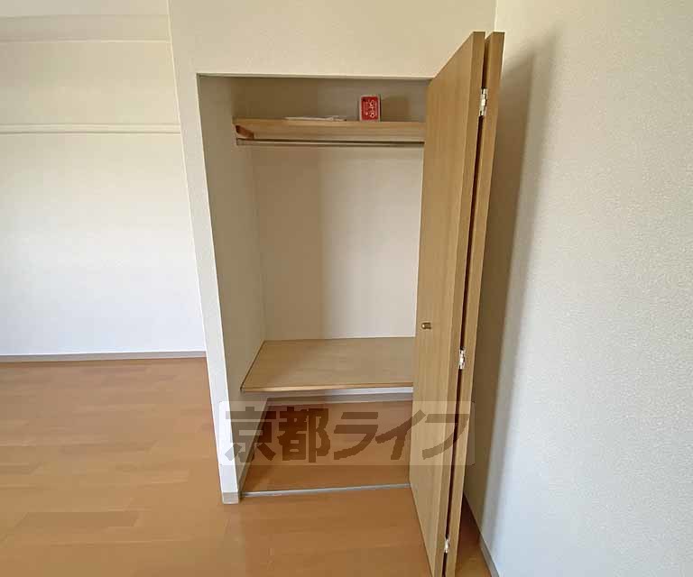 収納　天井高で大容量のクローゼットです。