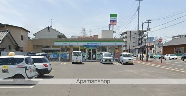 コンビニ　ファミリーマート仙台薬師堂前店（コンビニ）まで230m