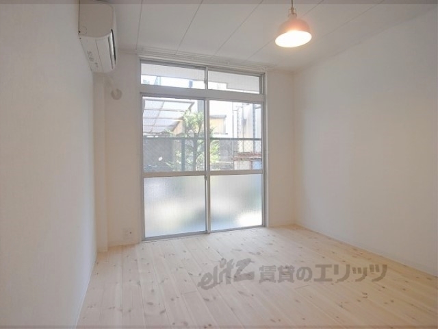 居室・リビング　洋室