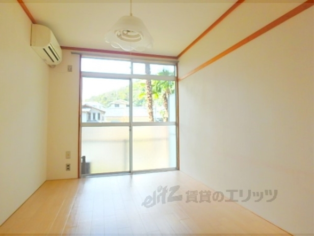 居室・リビング　洋室