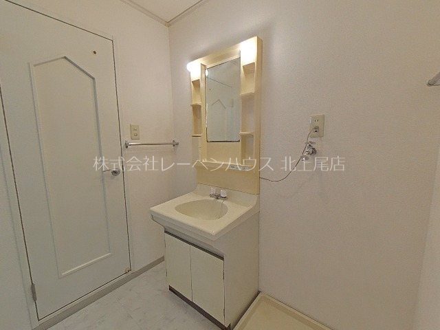 洗面設備　当社HPにたくさん写真載ってます。