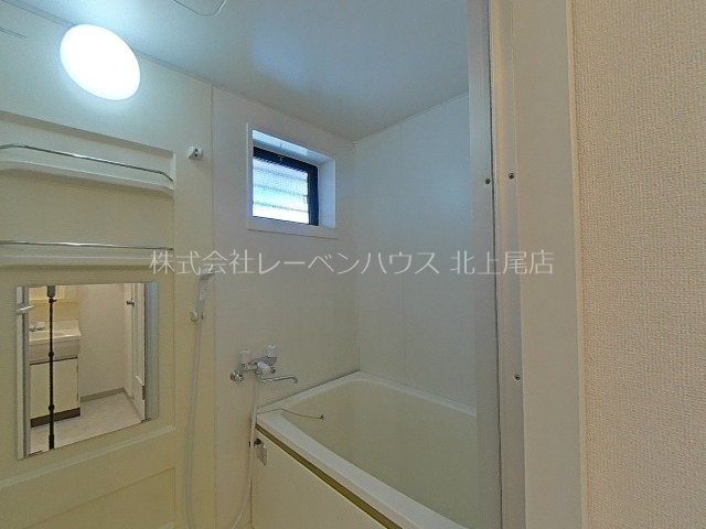 バス・シャワールーム　当社HPにたくさん写真載ってます。