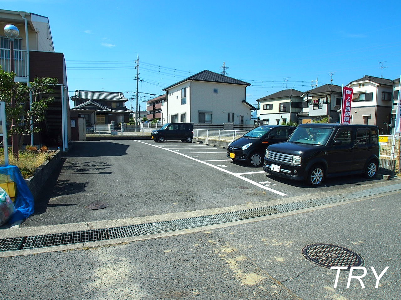 駐車場　敷居地内駐車場