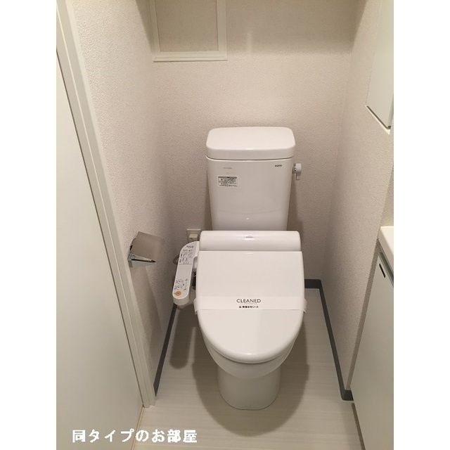 トイレ　別号室参考写真