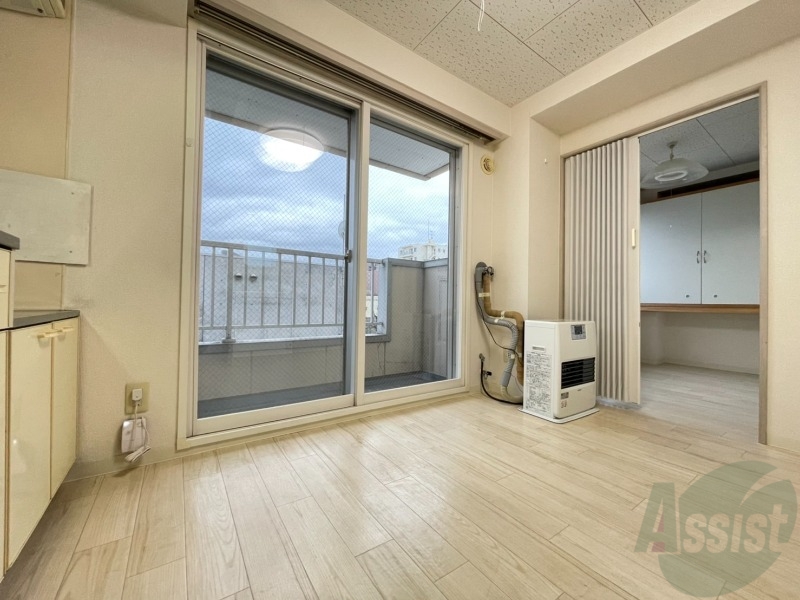 居室・リビング　広くてきれいなリビングです！快適に過ごせそうですね。