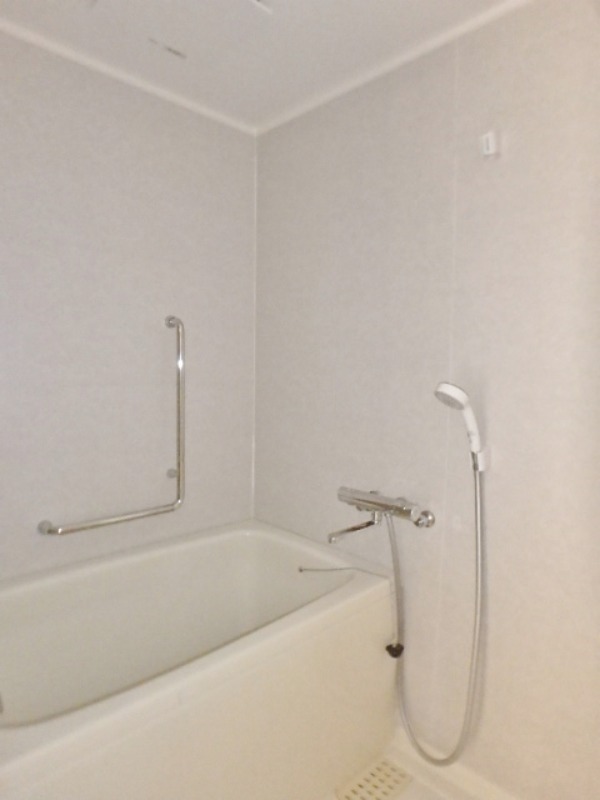 バス・シャワールーム　図面と現状に相違がある場合には現状を優先