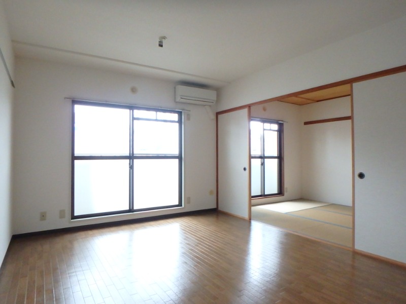 居室・リビング　図面と現状に相違がある場合には現状を優先