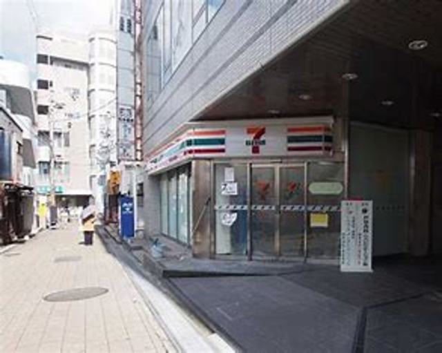 コンビニ　セブンイレブン明石魚住駅前店（コンビニ）まで607m