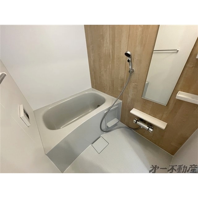 バス・シャワールーム　バスルーム