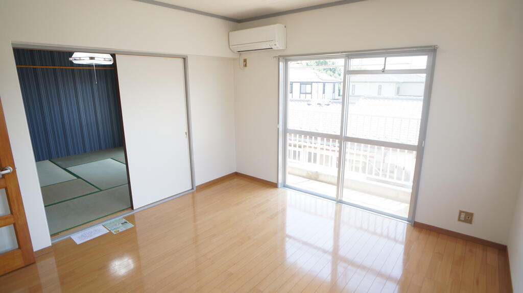 眺望　南側洋室8帖