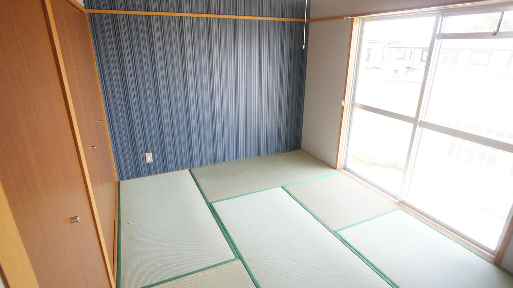 その他部屋・スペース　南側和室6帖：陽当たりも良好です