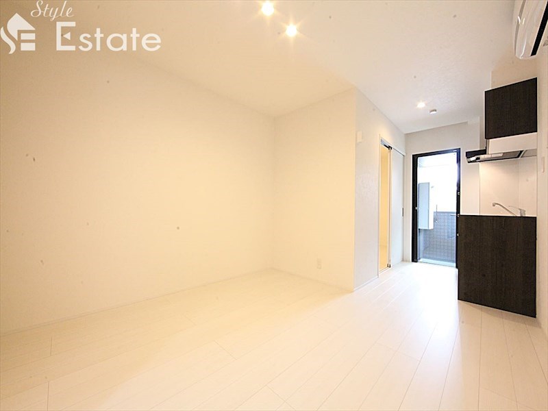 居室・リビング　内装