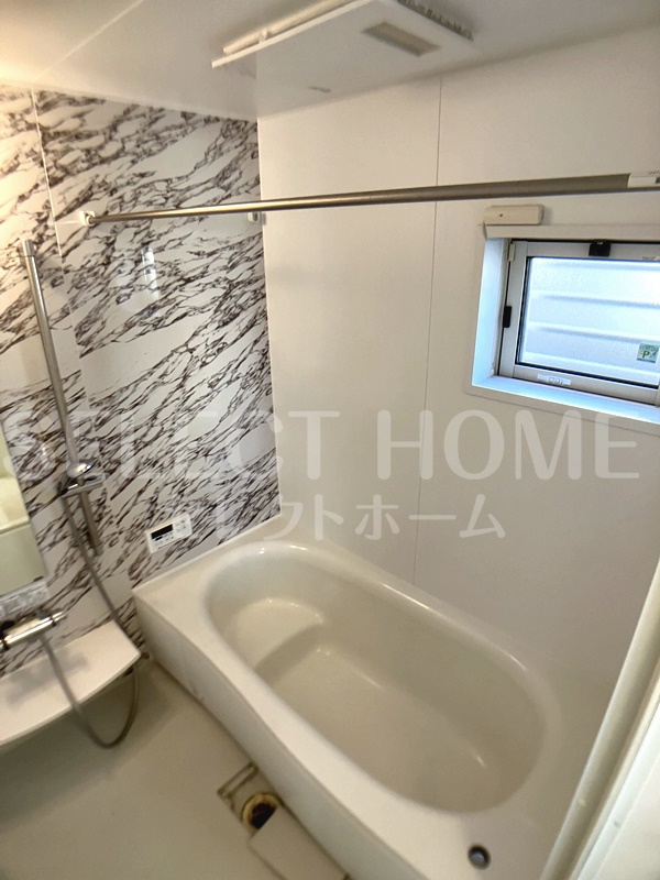 バス・シャワールーム　ゆったり過ごせるお風呂です