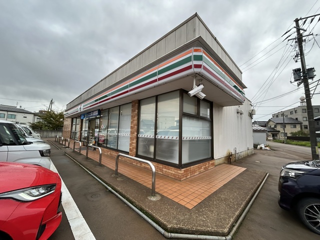 コンビニ　セブンイレブン三条林町1丁目店（コンビニ）まで163m
