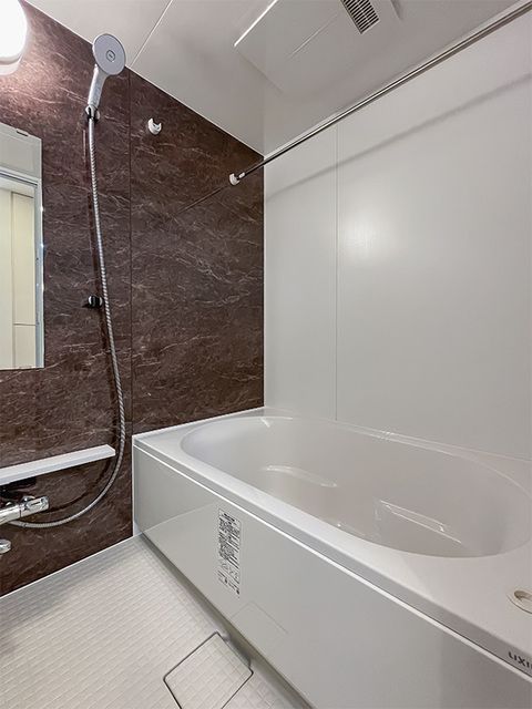 バス・シャワールーム