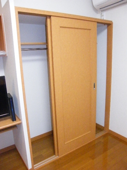 収納　※別号室の写真です