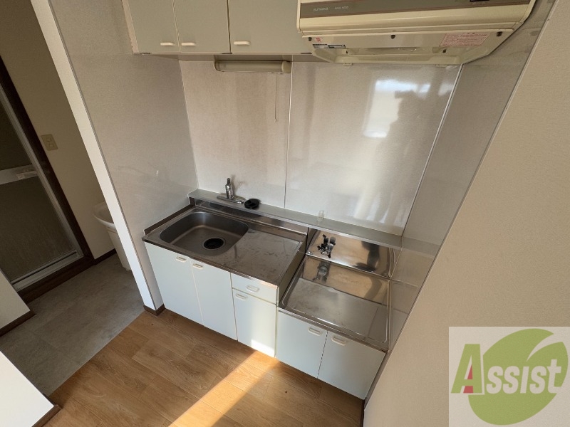 キッチン　キッチンはスペースも広々していて使いやすそうですよ！