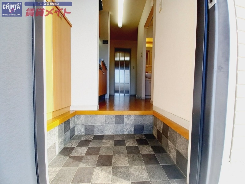 玄関　同型参考写真