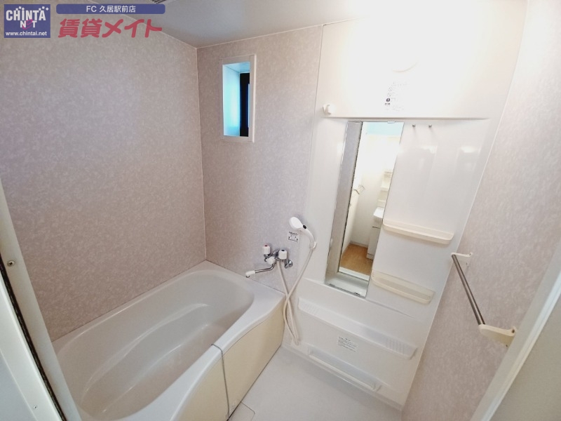 バス・シャワールーム　同型参考写真