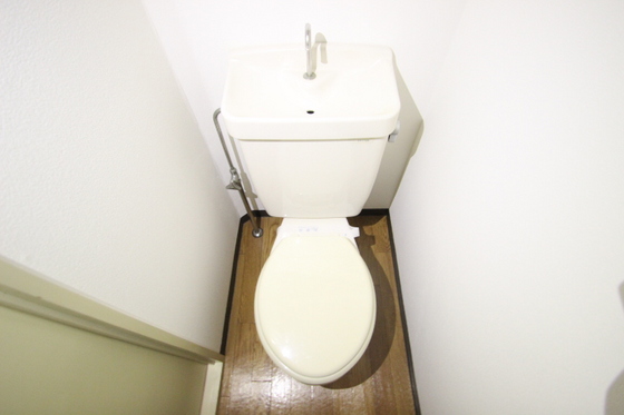 トイレ　※別号室の写真です　現況と異なる場合は現況優先です