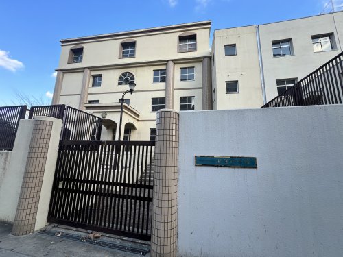 小学校　大阪市立長居小学校（小学校）まで313m