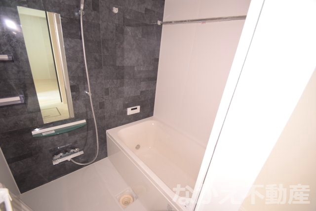 バス・シャワールーム　ゆったり過ごせるお風呂です