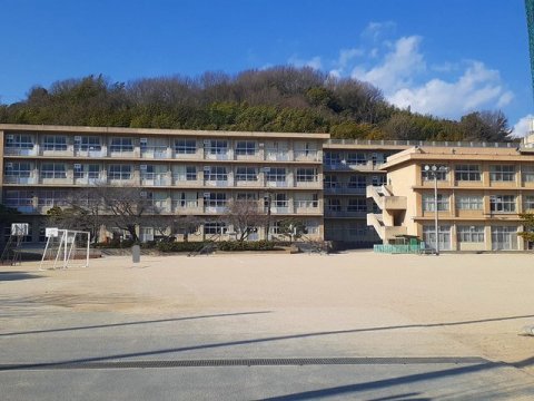 小学校　福山市立千田小学校（小学校）まで538m