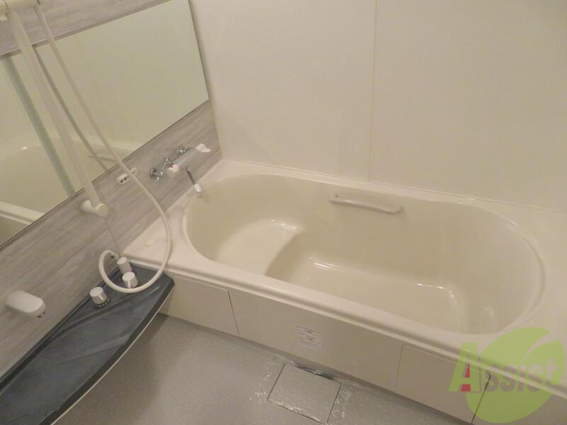 バス・シャワールーム　見ての通りお風呂にこだわりが感じられます。かなり良いです。