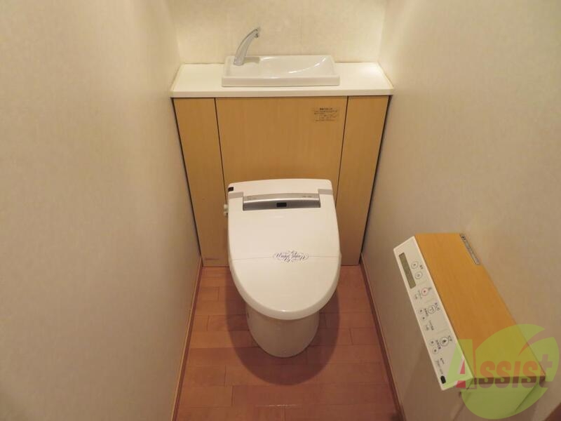 トイレ　トイレです。各機能が付いておりますので安心して使用できます。