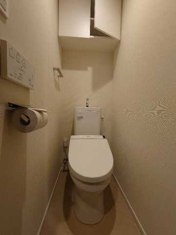 トイレ　別部屋の参考写真となります