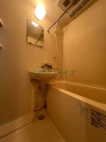 バス・シャワールーム　別部屋参考写真です