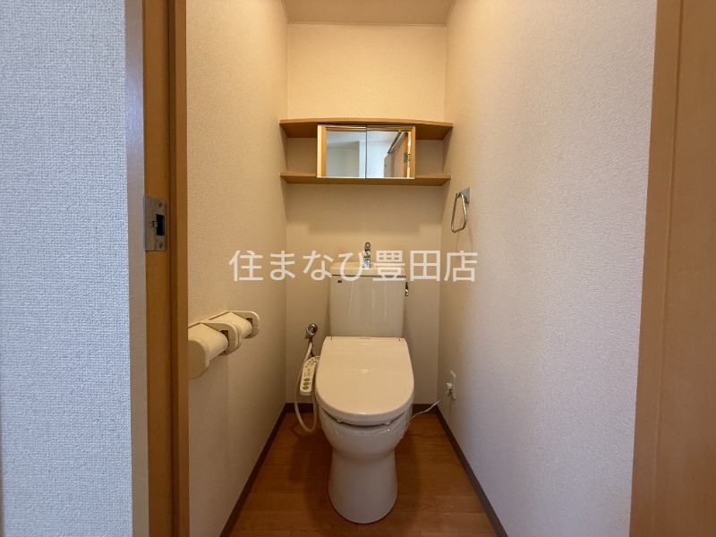 トイレ　同型タイプ