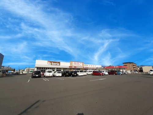 ドラックストア　セリア 高知大津店（ドラッグストア）まで880m