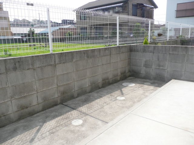 バルコニー　専用庭