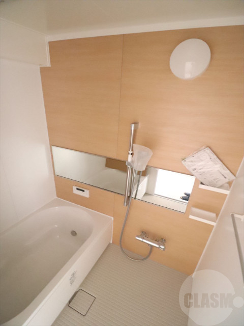 バス・シャワールーム　追い焚き機能付のバスルーム