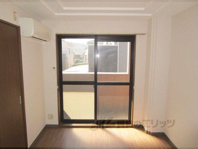 居室・リビング　洋室