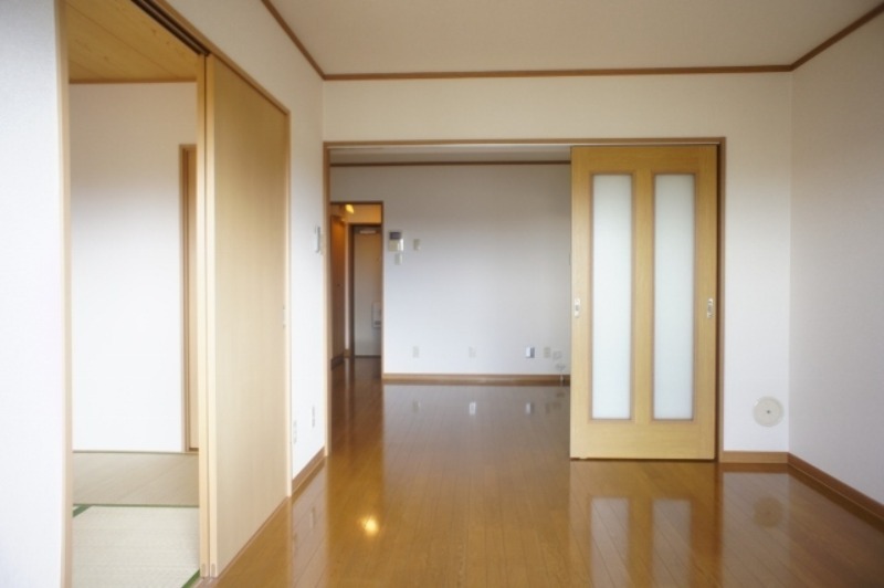 居室・リビング　図面と現状に相違がある場合には現状を優先