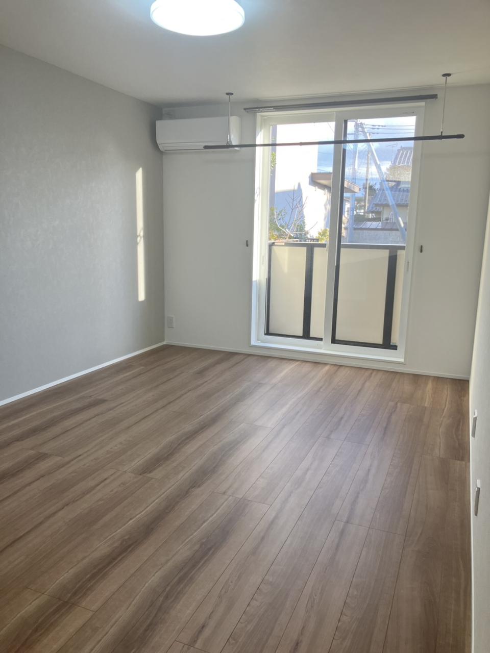 居室・リビング　無料高速インターネット付き◎