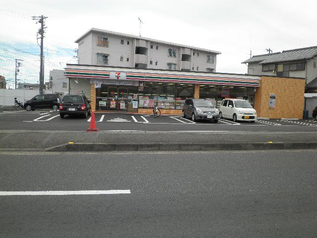コンビニ　セブンイレブン清水平川地店（コンビニ）まで223m