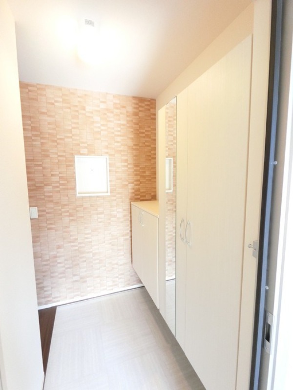 玄関　図面と現状に相違がある場合には現状を優先